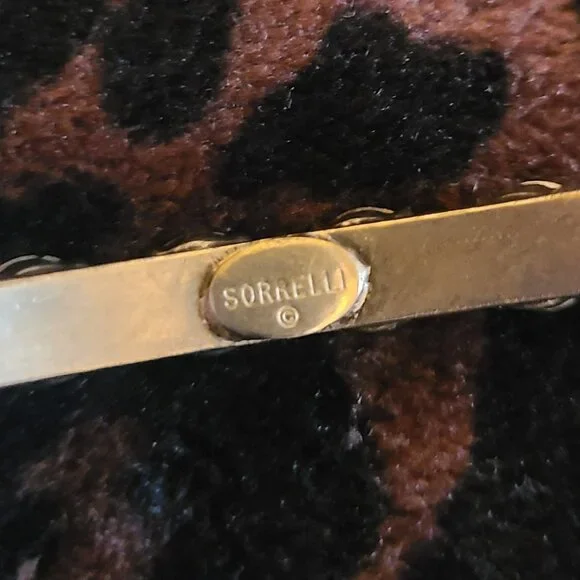 Sorrelli Bracelet and Earrings - Picture 5 of 5